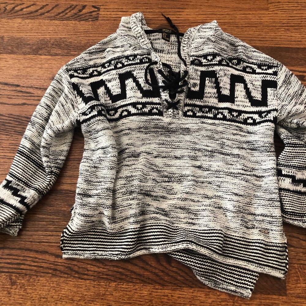 Hooded sweater